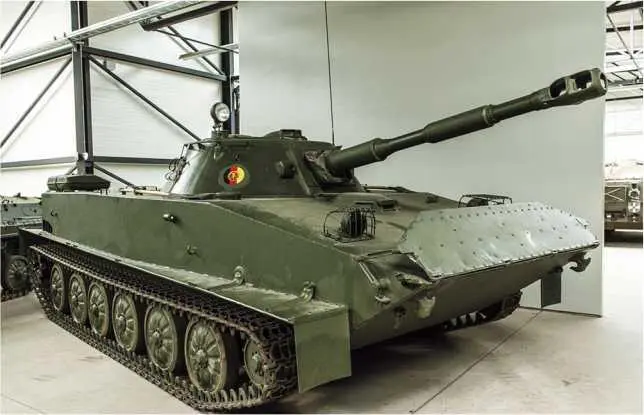 Танк ПТ76Б в танковом музее бундесвера в Мунстере Бронетранспортер - фото 164