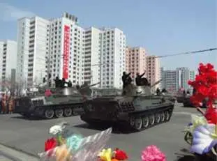 Плавающие танки М1985 на параде в Пхеньяне Плавающий бронетранспортер на - фото 182