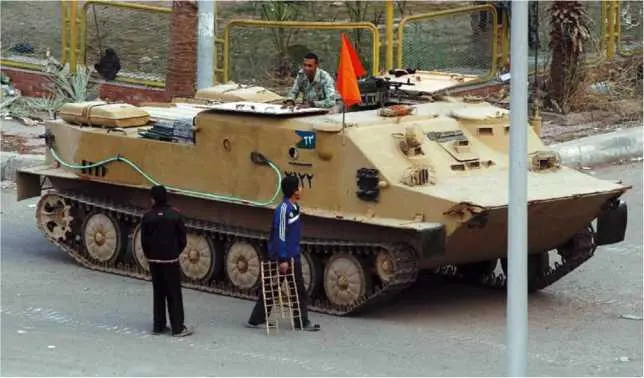 Бронетранспортер БТР50ПК египетской армии в ПортСаиде 2 февраля 2013 года - фото 187