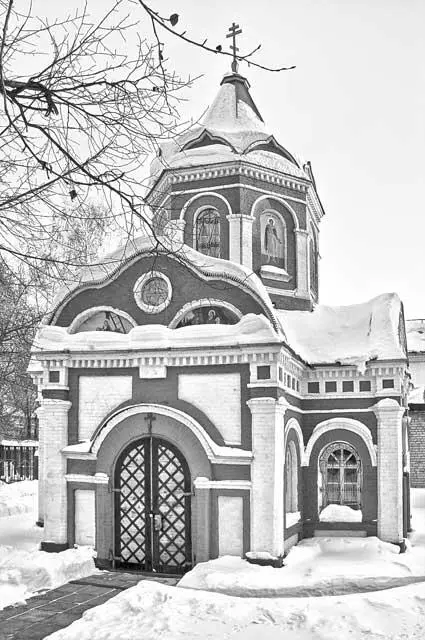 Часовня Крестик в Ижевске Над Ижевским заводом всплыла чёрная туча дыма от - фото 81