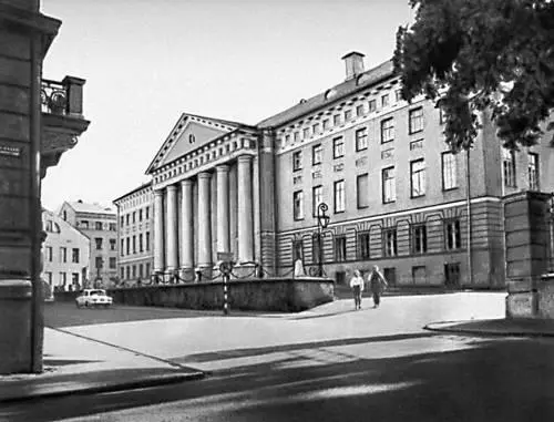 Главный корпус Тартуского университета 1809 Архитектор Ю В Краузе Тарту - фото 355