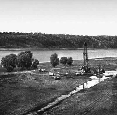 Татарская АССР Нефтяная вышка в районе Елабуги Татарская АССР М У - фото 386