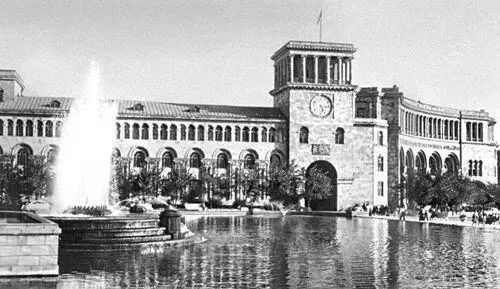 А И Таманян Дом правительства Армянской ССР в Ереване 192641 Тамара - фото 258