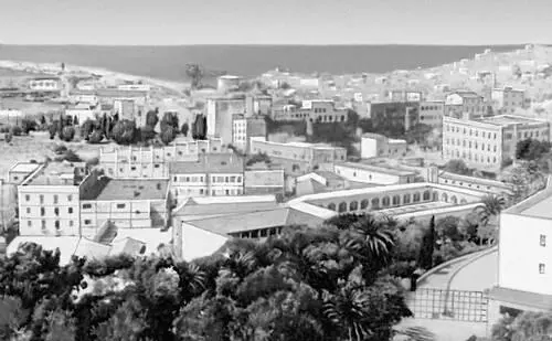 Танжер Вид части города Танзания ТанзанияTanzania Объединённая - фото 285