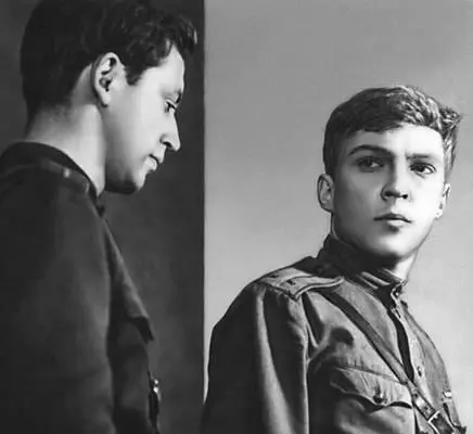 Кадр из фильма Мне было 19 Реж К Вольф 1967 Судоверфь в Висмаре - фото 386