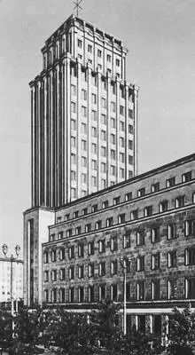 Гостиница Варшава 1933 реконструирована в 1950е гг Архитектор М - фото 303