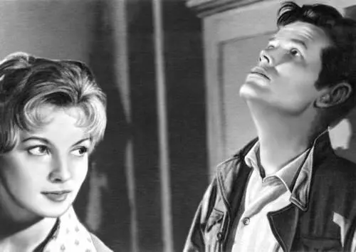Кадр из фильма Пепел и алмаз 1958 Реж А Вайда Вайда Имре - фото 92