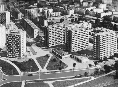 Новое строительство в Праге одном из районов Варшавы Варшавский договор - фото 316