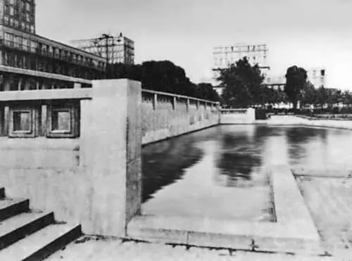 Гавр Площадь Ратуши Реконструкция начата в 1947 Арх О Перре Папский - фото 57