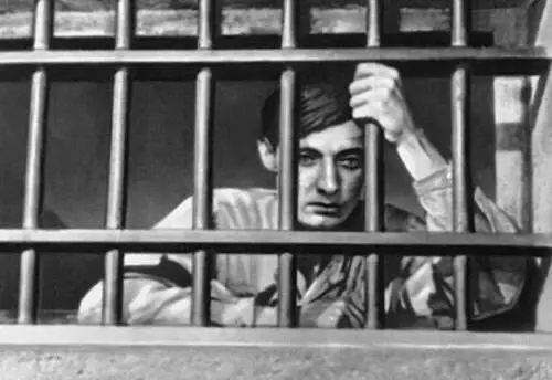 Франция Кадр из фильма Приговоренный к смерти бежал Реж Р Брессон 1956 - фото 92
