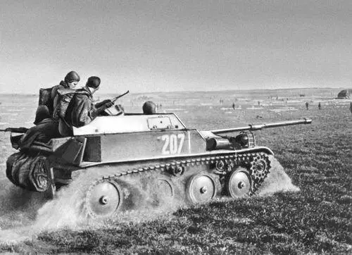 Авиадесантная самоходноартиллерийская установка СССР Авиадесантный танк - фото 17