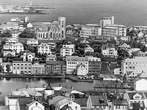 Рейкъявик Вид центральной части города Отель Cara 1962 Архитектор Халдор - фото 186