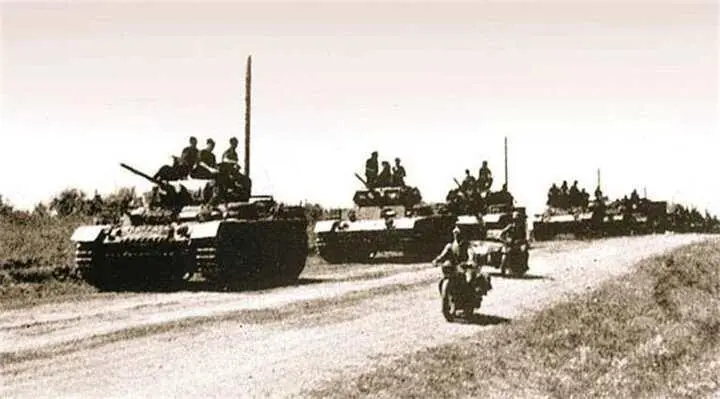Танки немецкой 16й танковой дивизии на марше 23 августа 1942 год Танки - фото 509