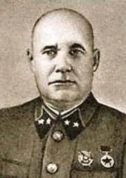 Командующий 64й армией генераллейтенант МС Шумилов В ночь на воскресенье 23 - фото 502