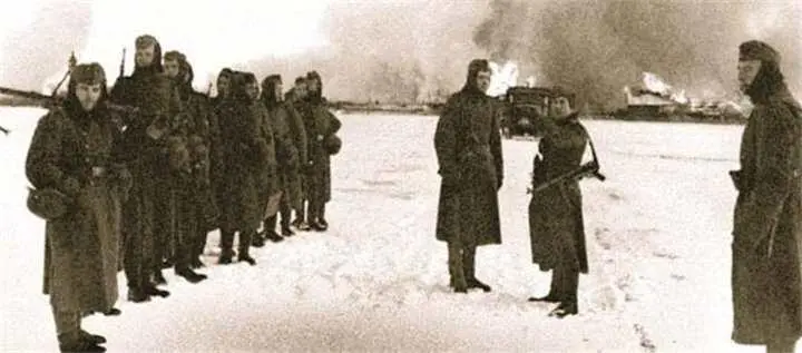 Постановка боевой задачи отделению немецкой пехоты под Москвой Внешний вид - фото 273