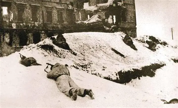 Последние бои за разрушенный Сталинград Январь 1943 г 30 января фюрер повысил - фото 567