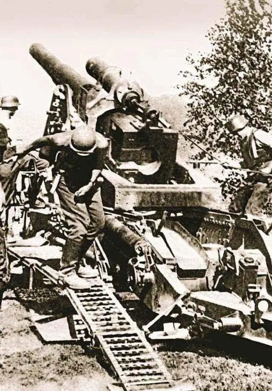 210мм гаубица на позиции под Севастополем 1942 г Эти достаточно мощные - фото 351