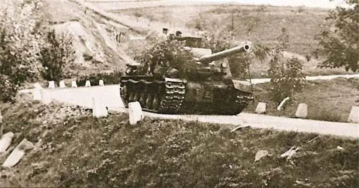 Советская тяжелая самоходноартиллерийская установка ИСУ122 из состава 352го - фото 766