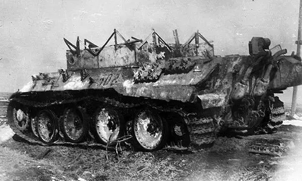 Брошенная ремонтноэвакуационная Бергепантера Венгрия январь 1945 г В - фото 42