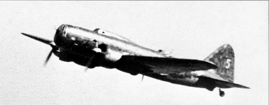 ДВ3 из 1го мтап в трехцветном пятнистом камуфляже 1941 г Взлетает - фото 59