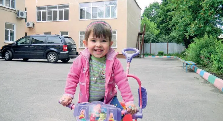 В то время посещение школы приемных родителей еще не было обязательным и тем - фото 112