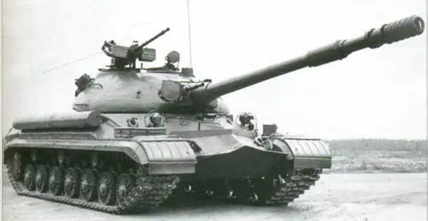 Танк Т10М Объект 272 выпуска мая 1959 г Боевая масса 50 т экипаж 4 - фото 149