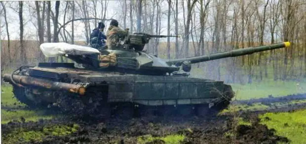Украинский танк Т64Б1М Напомним что в 2004 г Минобороны Украины заказало - фото 40