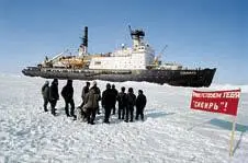 4 Россия Это непотопляемый ледокол спущенный на воду в 1985 году стал - фото 263