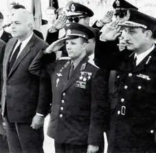 7 Гагарин и храм Христа Спасителя В 1964 году Юрий Гагарин побывал в - фото 440