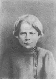 Миша Калинин 10 лет М И Калинин на заводе Старый арсенал 1893 г - фото 1