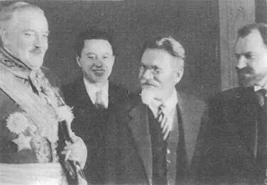 М И Калинин принимает посла Франции Альфана 1933 г М И Калинин во - фото 25