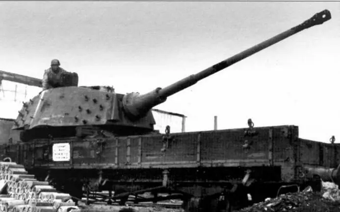 Башня Королевского тигра доставленная на сборку на завод фирмы Henschel - фото 12