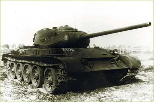 Танк Т44 выпуска мая 1945 года Что же касается вентилятора то его сместили - фото 5
