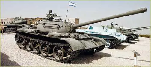 Трофейный танк Т54А в танковом музее в Латруне Израиль Танк Т55 в - фото 155