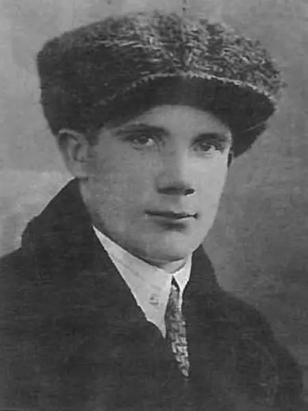 Наш спаситель зимой 19411942 гг Василий Иванович Для меня лично после - фото 11