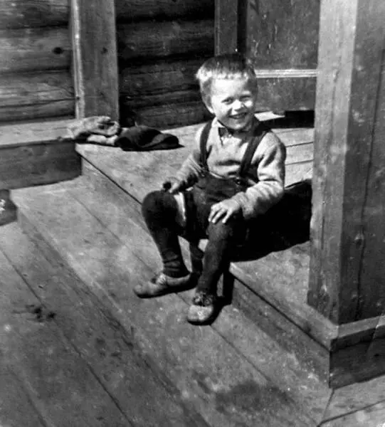 Лев Шервуд 1936 г Я не случайно решил вкратце описать маленькую часть моей - фото 32