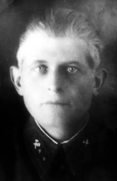 Ворончихин Алексей Осипович Ворончихина Валентина Васильевна Ирбит 1942 г - фото 60
