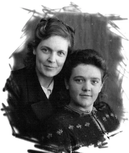 Переводчица Анна и санитарка Фрида Иностранцев охраняли день и ночь - фото 65