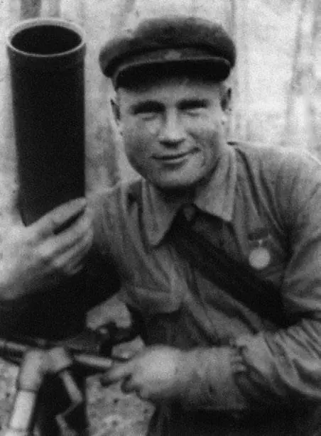 Симонов Зыков Атакуют части 2го тк СС Июль 1943 г Курская дуга - фото 39