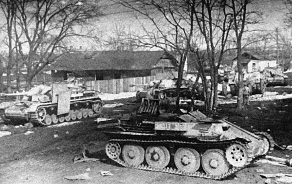 Брошенные самоходные орудия StuG и Marder Весна 1944 г район Тернополь - фото 278