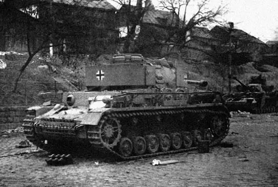 Брошенные и захваченные танки Pz TV Март апрель 1944 г г Черновицы - фото 288