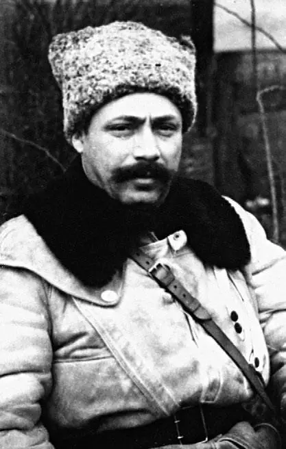 Командир 1й гв тбр гвардии полковник А М Темник Бои в Берлине Апрель - фото 621