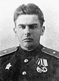 Пётр Говоруненко Евтихий Белов Иван Якубовский - фото 632