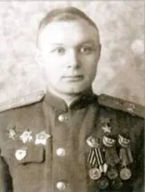 Командир 3й эскадрильи 46го СБАП Владимир Яковлевич Гаврилов фото конца - фото 75