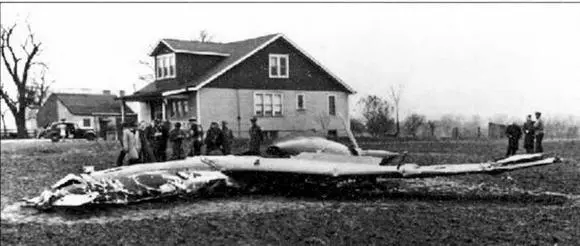 На месте падения первого экземпляра ХР55 15 ноября 1943 г Третий - фото 110