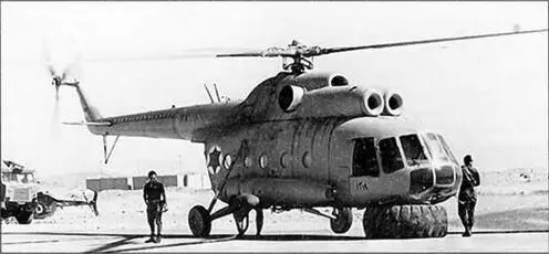 Вертолет ставший трофеем израильтян Октябрь 1973 г Войны и конфликты Ми8 - фото 65