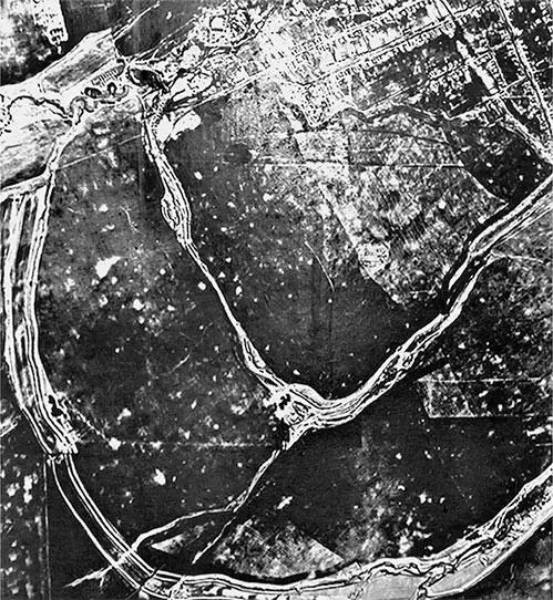 Рис 55 Аэрофотоснимок города Биляра Сделан в 19731974 годах Взято из - фото 55