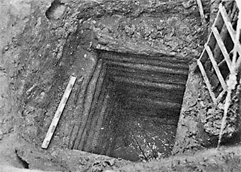 Рис 131 Старинные колодцы в Биляре Взято из 9441 с 47 29 ЖИЛИЩЕ - фото 134