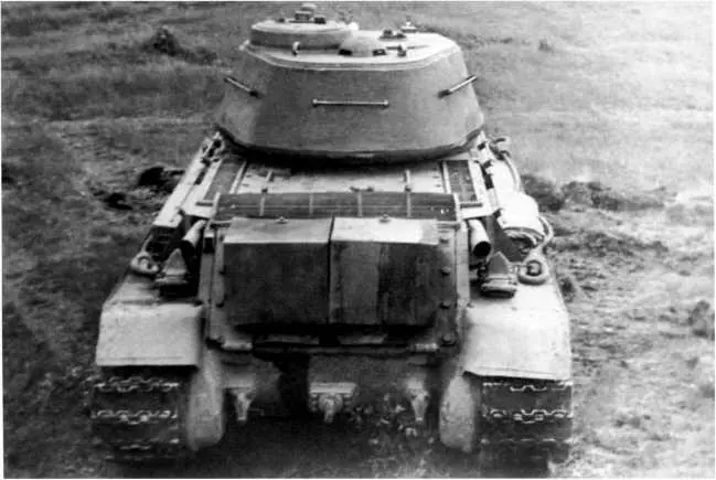 Второй вариант танка T43 вид сзади Лето 1943 года Хорошо видна установка - фото 43