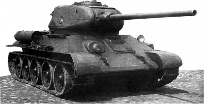 Общий вид танка Т3485М первого варианта с усиленным бронированием лобовой - фото 61